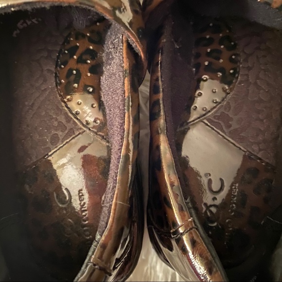 Born BOC leopard print clogs, size 9, EUC - Picture 8 of 8